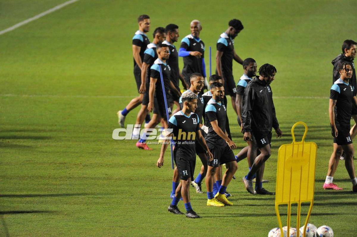 La charla de Rueda con Luis Palma y David Ruiz cambia de “look”: El último entrenamiento de Honduras de cara al choque con México