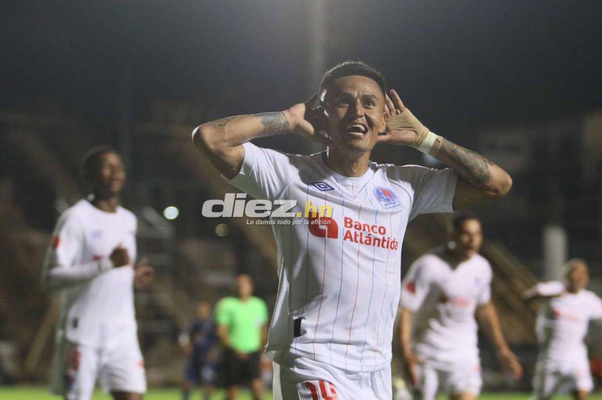 Los penales no señalados por Saíd, la euforia de Andy Najar, Rodrigo Auzmendi brilló y la belleza del Motagua-Olimpia