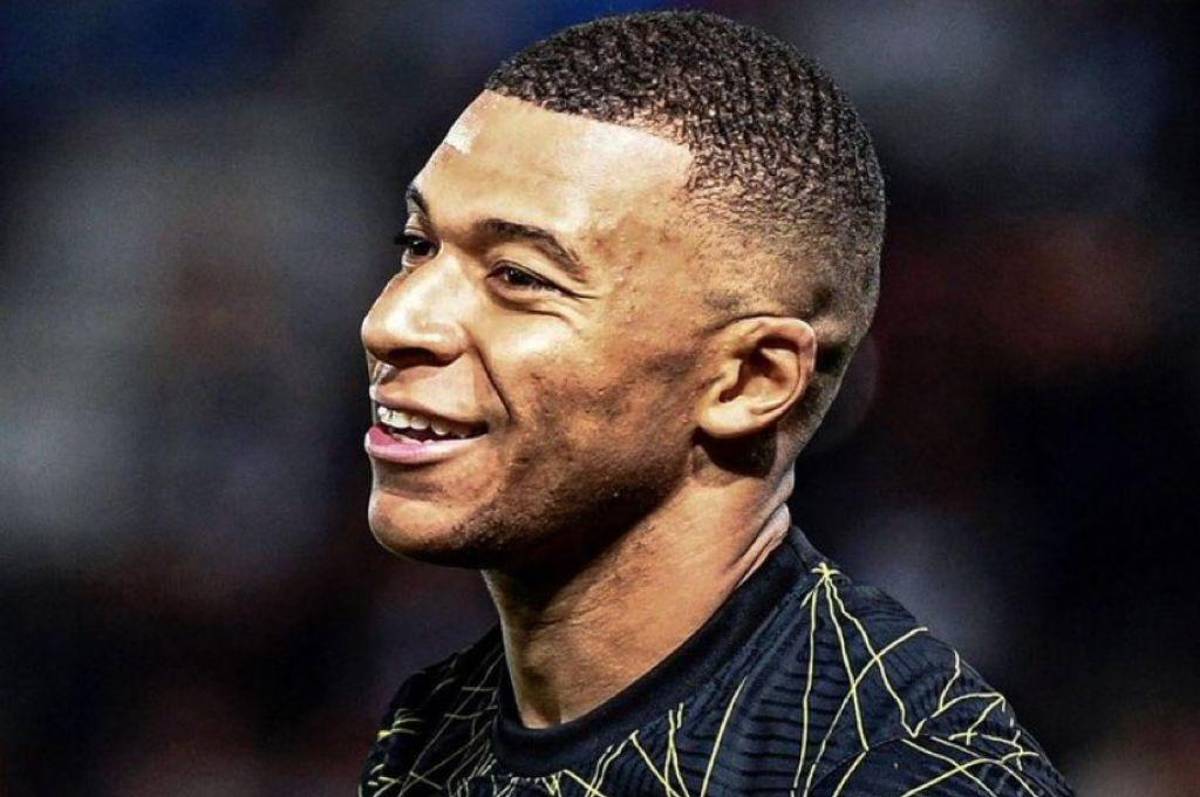 La decisión de la familia de Mbappé con la oferta de 300 millones de Arabia y la respuesta de Kylian