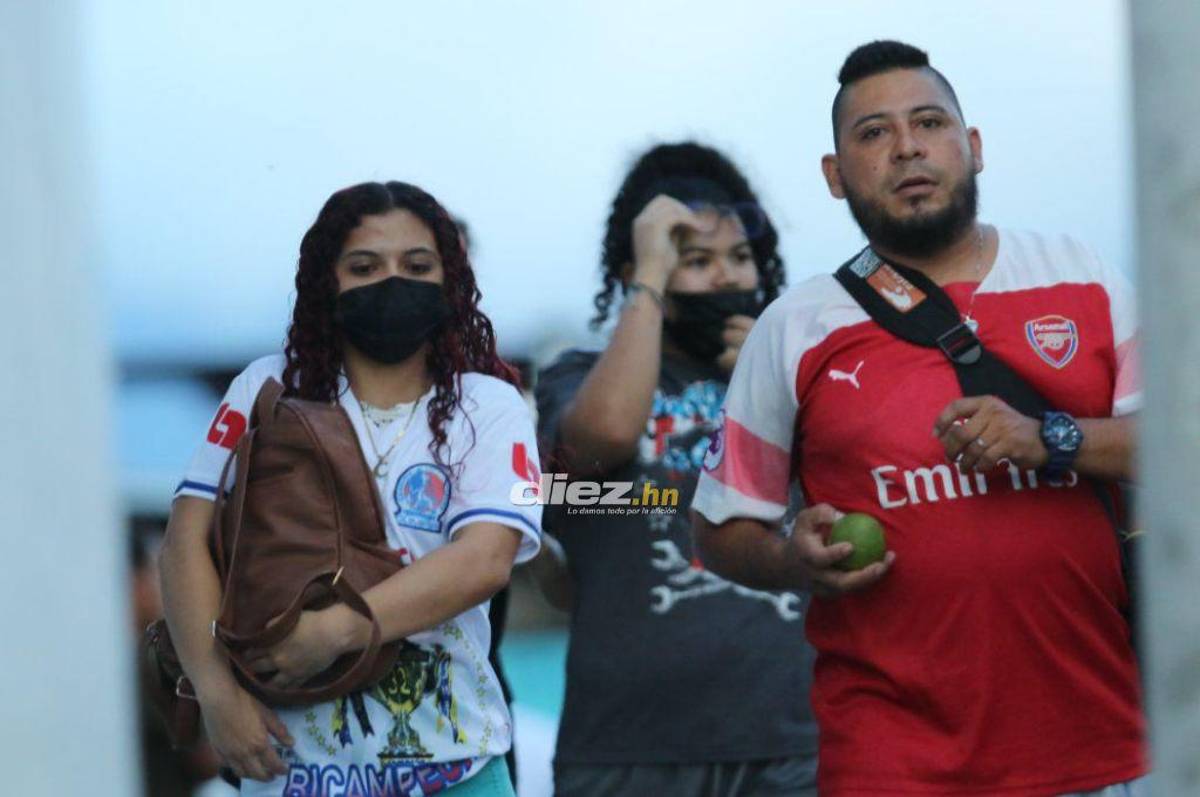 Mensaje a Municipal, el carro que se quedó botado y las chicas: ambientazo previo al partido de Olimpia por Liga Concacaf