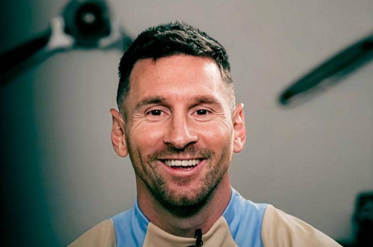 FICHAJES: El retiro de Messi, nuevo jugador del Madrid y la presentación de Mbappé; Flick confirma sus primeros fichajes