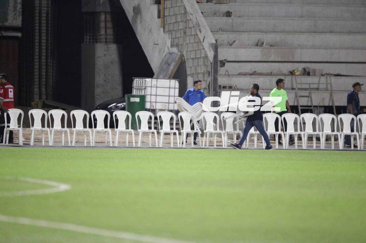 Polémica: Motagua y Cincinnati usarán sillas plásticas en banquillos improvisados para cumplir con Concacaf