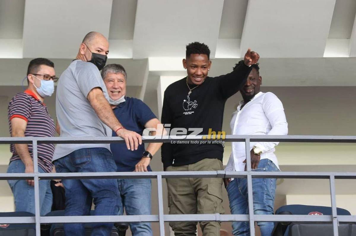 No lo viste en TV: Bellas mujeres, el festejo del Olimpia y los invitados de lujo en el palco