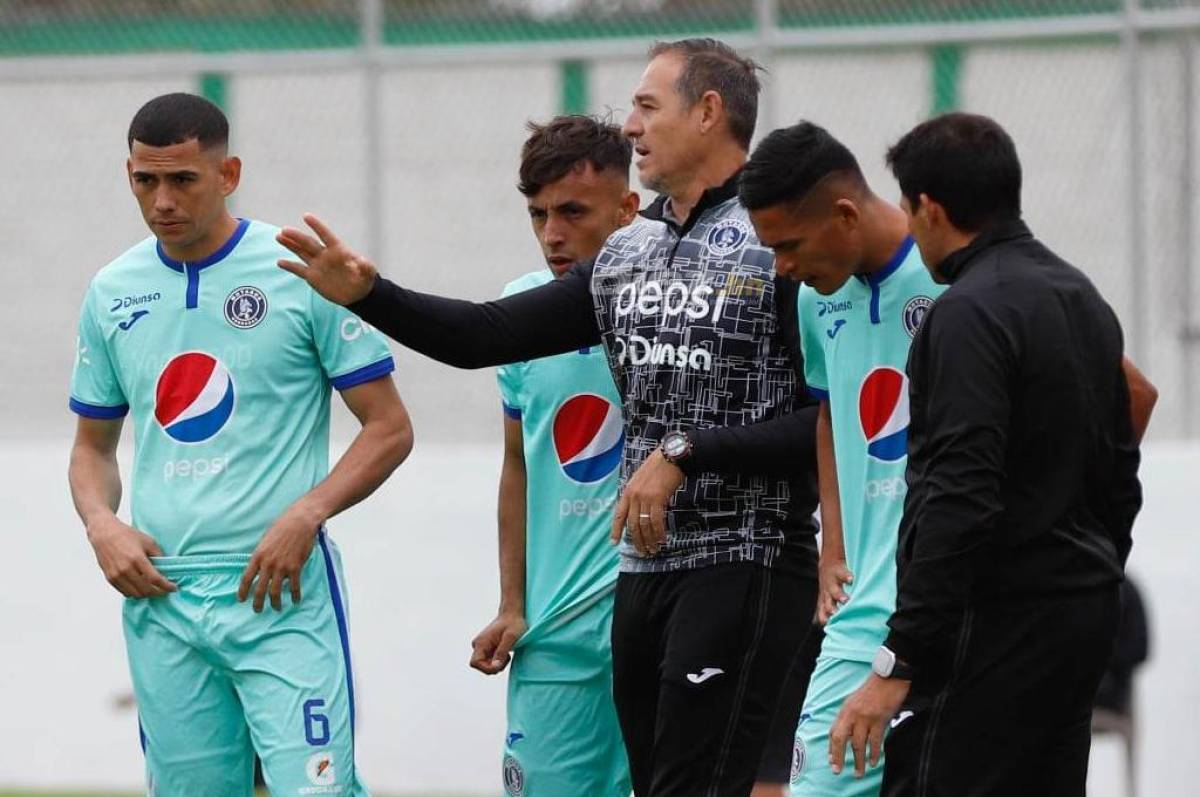 Motagua revela las posiciones que buscan reforzar y cómo avanza el fichaje de Alexy Vega; Campana habló tras debut goleador