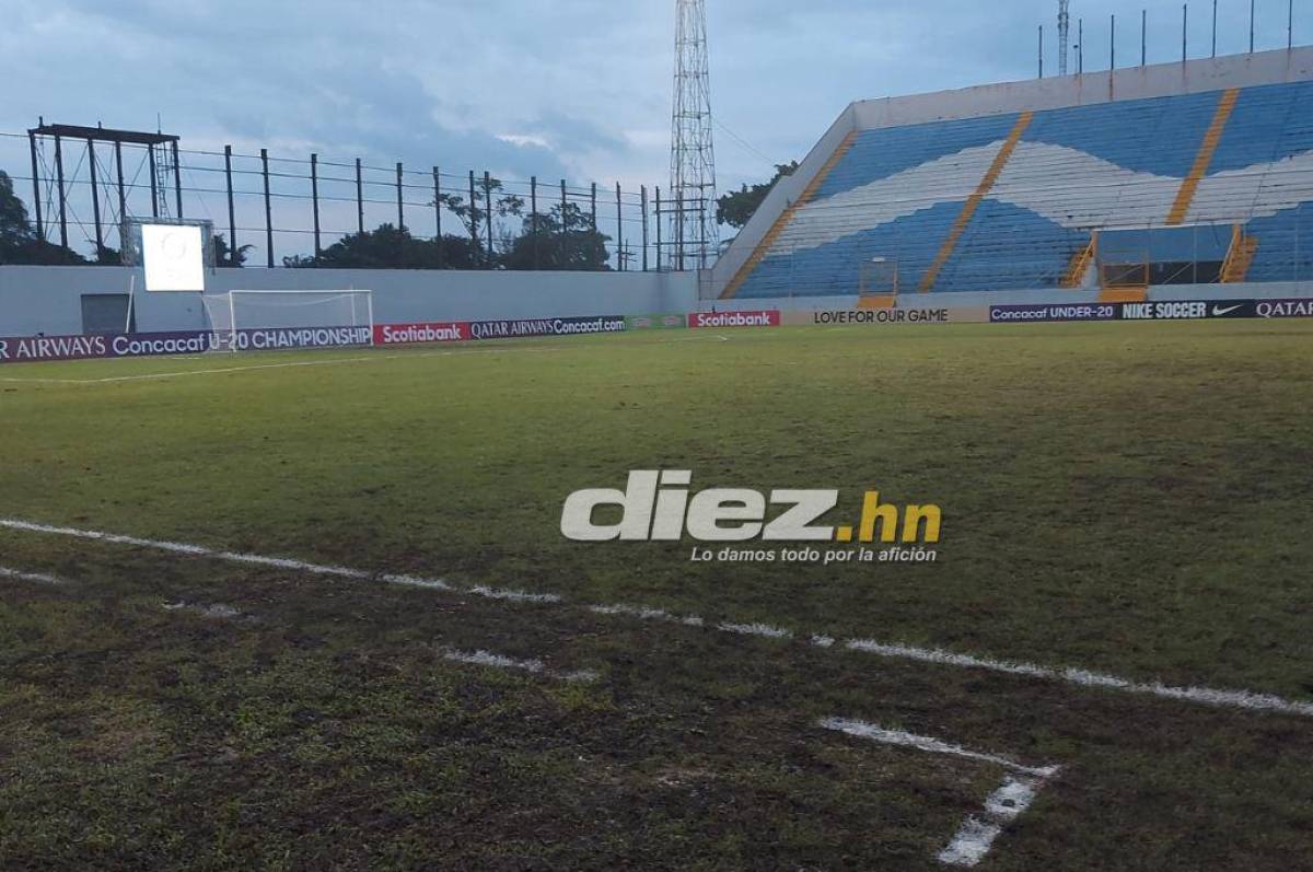 ¡Un completo potrero! Así de destrozado luce el estadio Morazán donde se está disputando el Premundial Sub-20 de Concacaf ¿Y el Nacional?