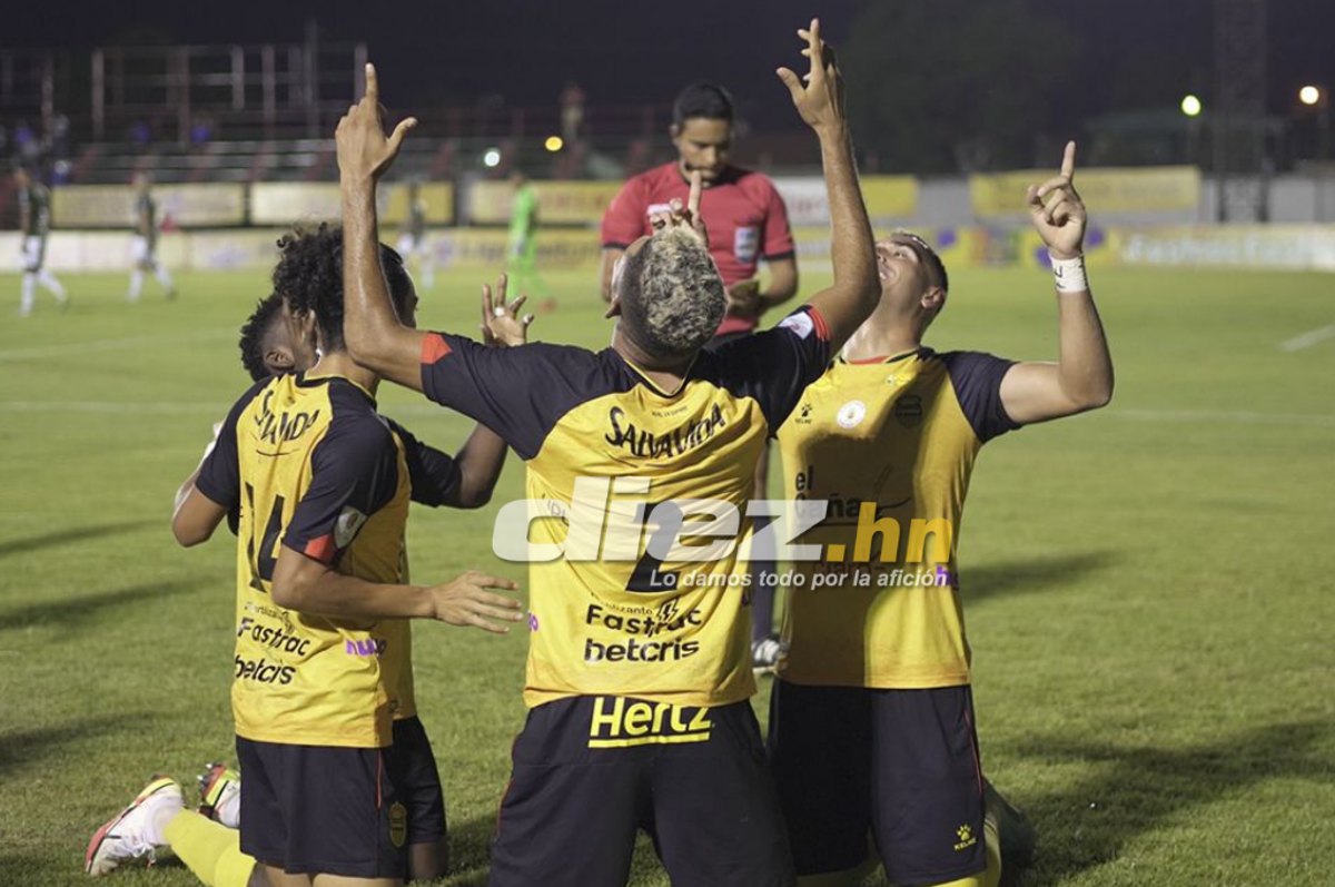 Getsel Montes y Omar Rosas anotan en el Rubén Deras y Real España doblega a Marathón en el clásico sampedrano