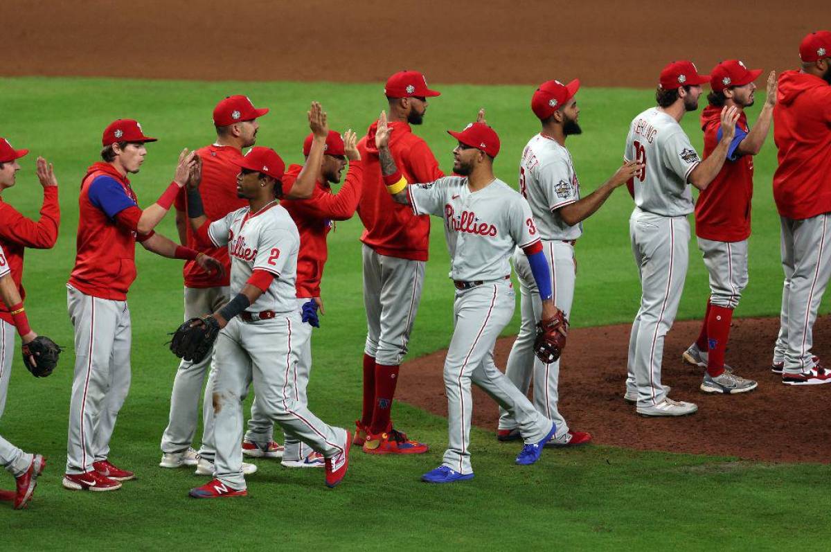 Mauricio Dubón hace historia: así fue su debut en la Serie Mundial en la victoria de los Astros sobre Phillies