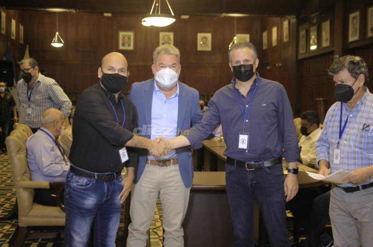 Presidentes del Real España y Marathón como pocas veces visto, el sorpresivo invitado y la confensión del alcalde