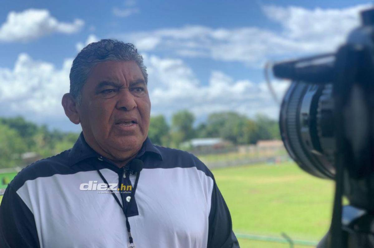 Ramón Reyes Padilla, entrenador del Sabá FC, habló con DIEZ sobre la decisión del “Cristiano Ronaldo” hondureño. FOTO: Edgar Witty.