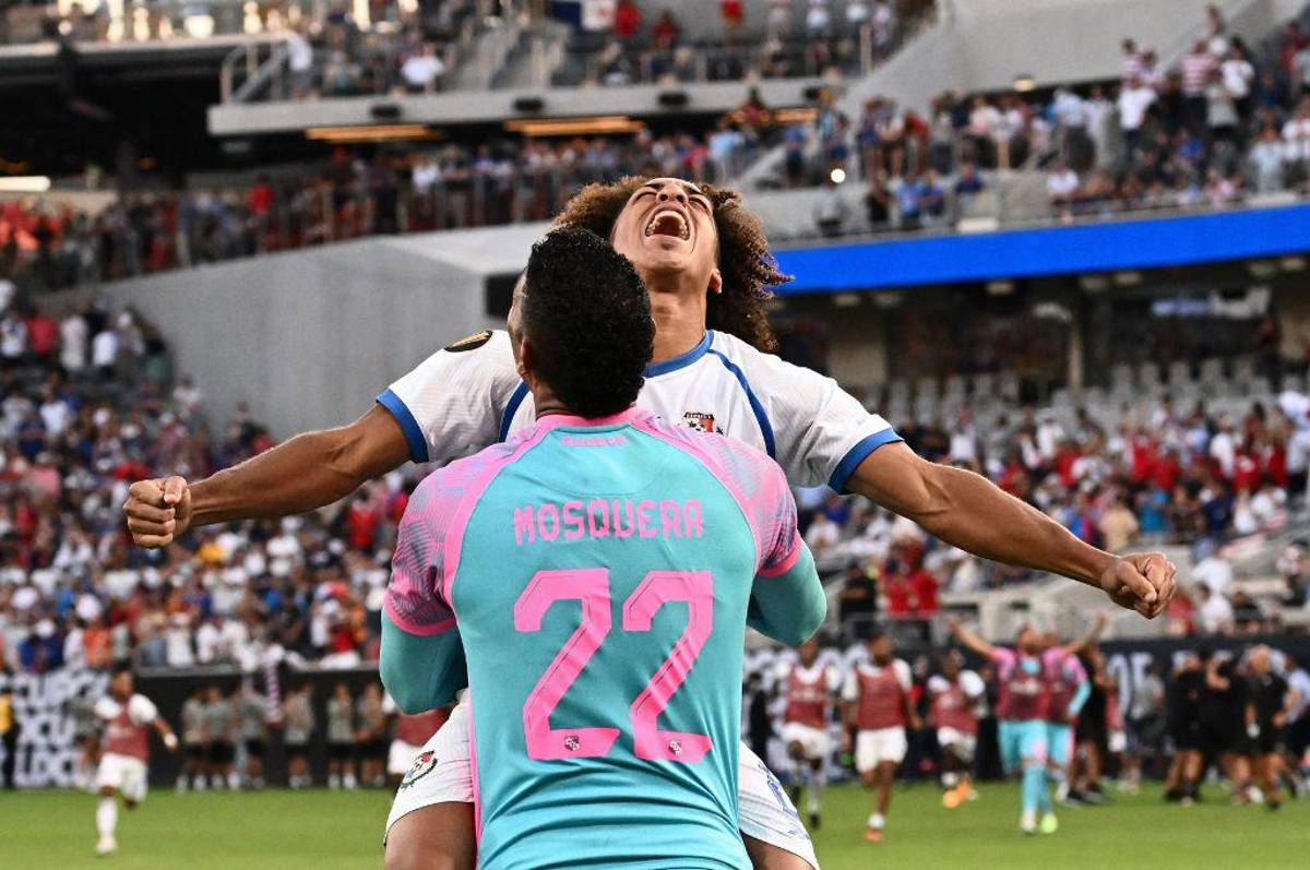 No se vio en TV: La fiesta y euforia de los panameños tras clasificar a la final de la Copa Oro y la tristeza estadounidense