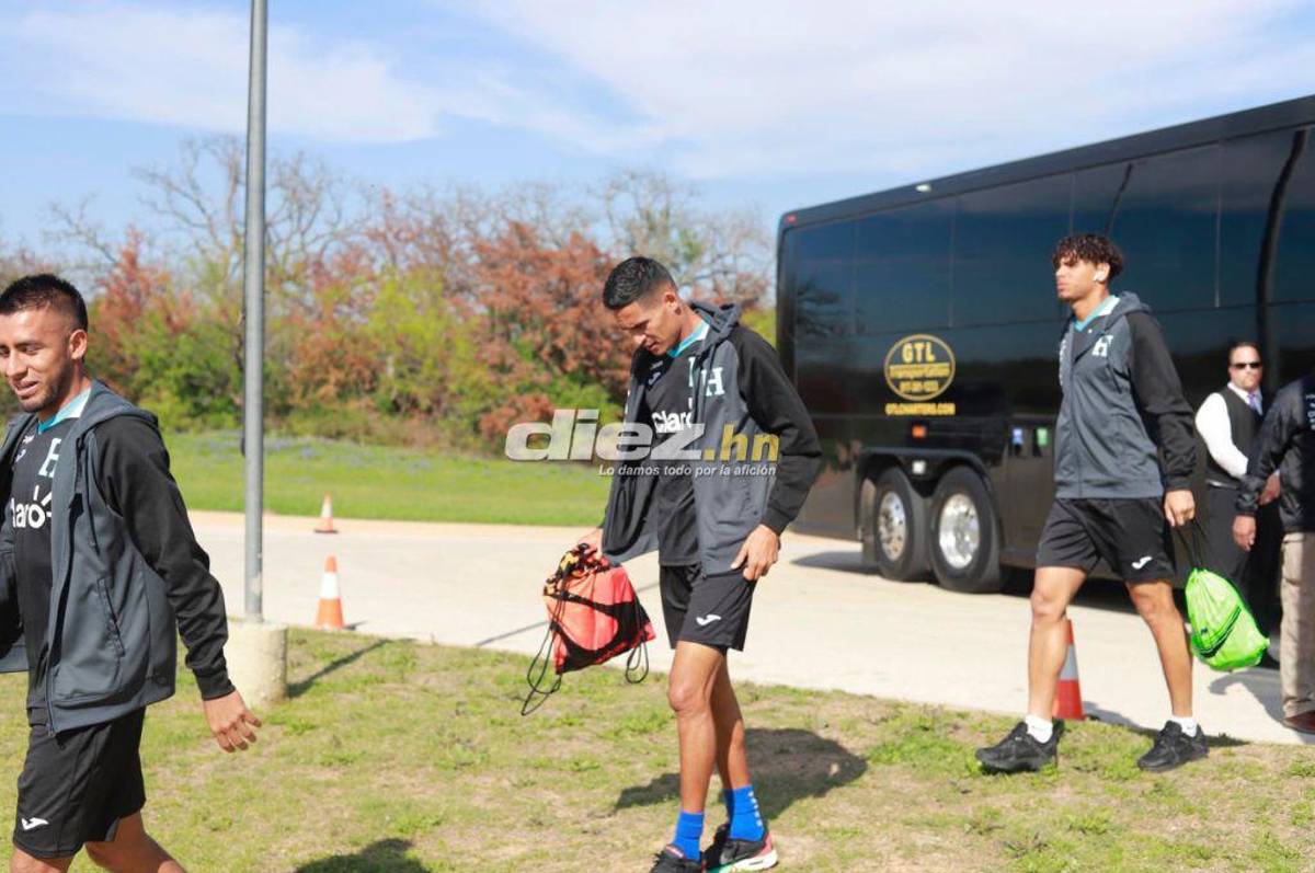 Foto especial por el Día del Padre y dos jugadores trabajaron aparte: Así fue el nuevo entrenamiento de Honduras