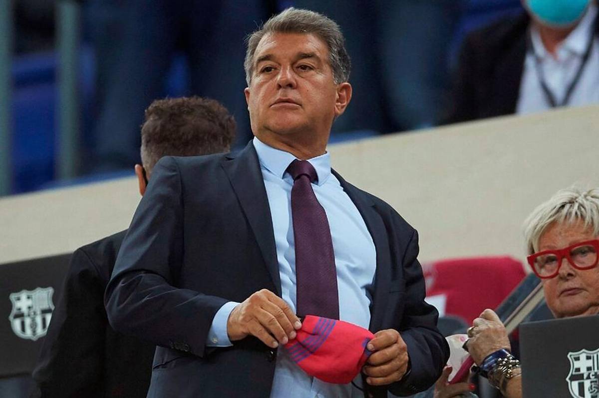 La reacción de Laporta sobre fichar un delantero para el Barcelona y cree en el milagro: ‘‘Tengo la Liga en la cabeza’’