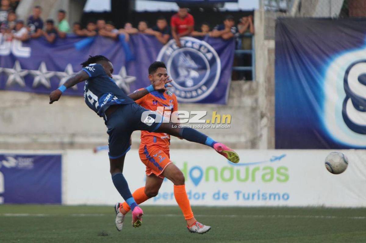 Así fue el re-debut de Rubilio Castillo con Motagua y Auzmendi brilló ¿Qué dorsal le dieron a “Roruca”?
