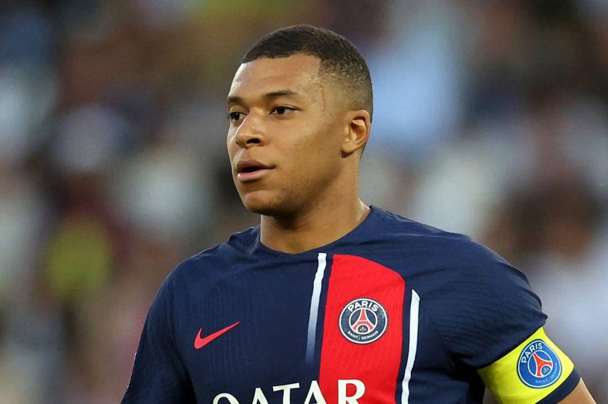 La dura decisión del PSG con el Mbappé para el primer partido de la temporada al mando de Luis Enrique