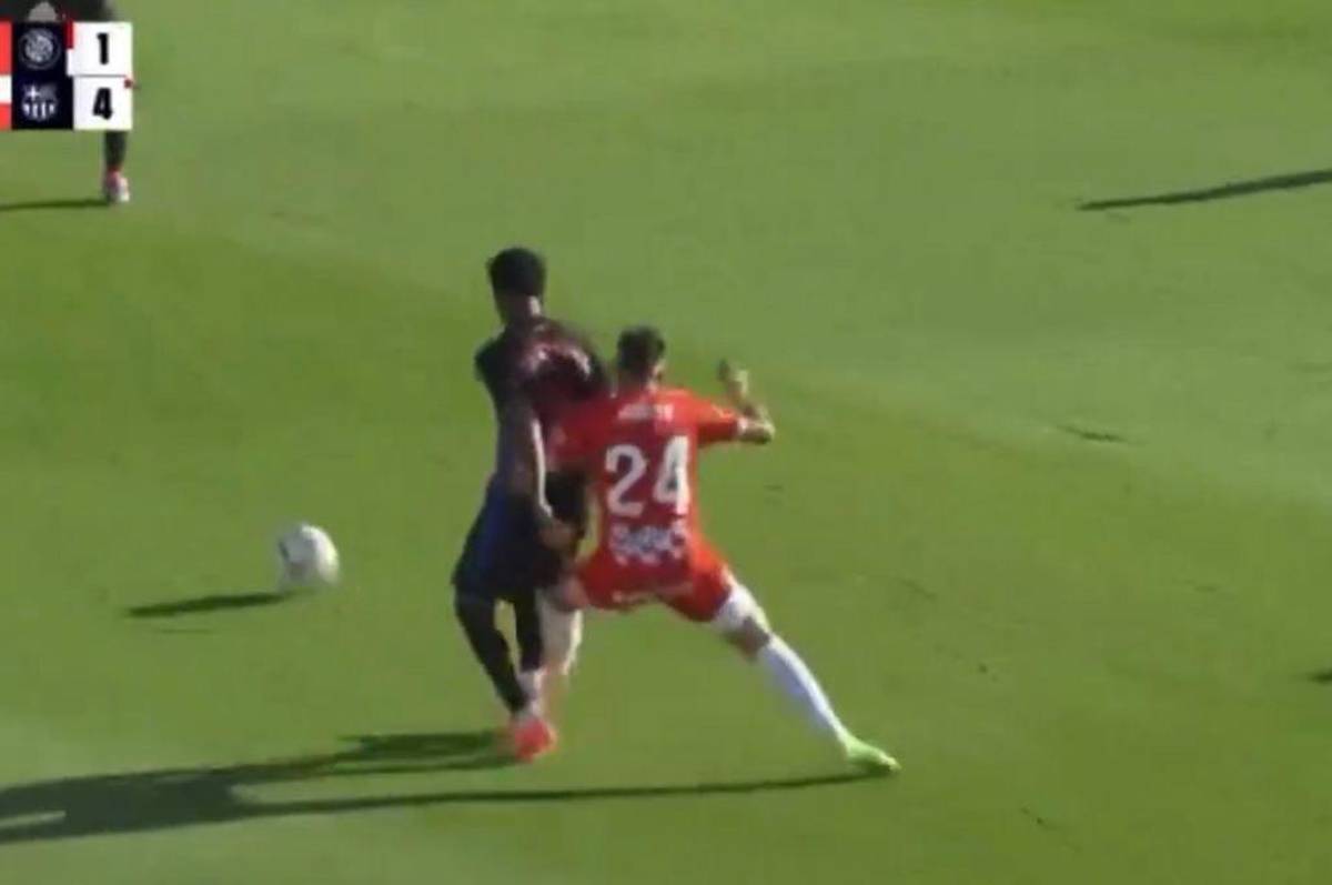 ¿Por qué el VAR anuló el penal por mano de Iñigo?, la bronca de Yamal con jugador del Girona y la polémica expulsión de Ferrán