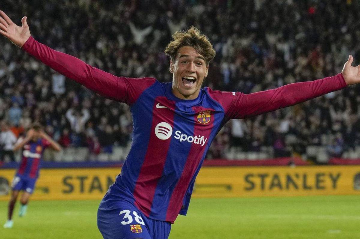 Flick le pidió que renovará pero rechazó al Barcelona; y el que se equivocó al negar al Madrid; Bayern le pone a precio a Kimmich