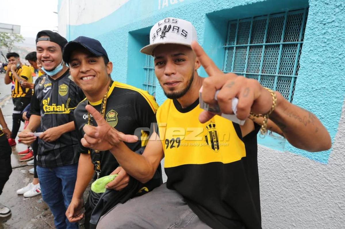 ¡Se pinta el Nacional! Así se vivió la previa de la final de ida entre Motagua y Real España: la afición puso el color