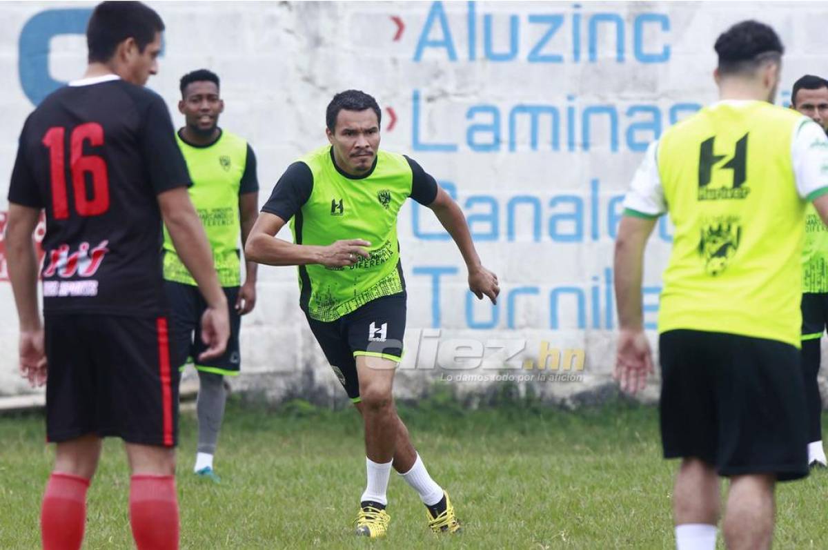 Rambo de León rompe el silencio y habla sobre su polémica en el San Juan: ‘‘El profe no me quiere hacer jugar; hay envidia y egoísmo sobre uno’’