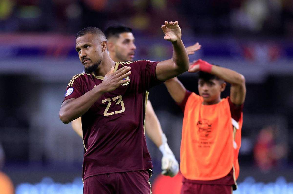 El histórico festejo de Canadá tras clasificar a semifinales de la Copa América y las lágrimas de los jugadores de Venezuela