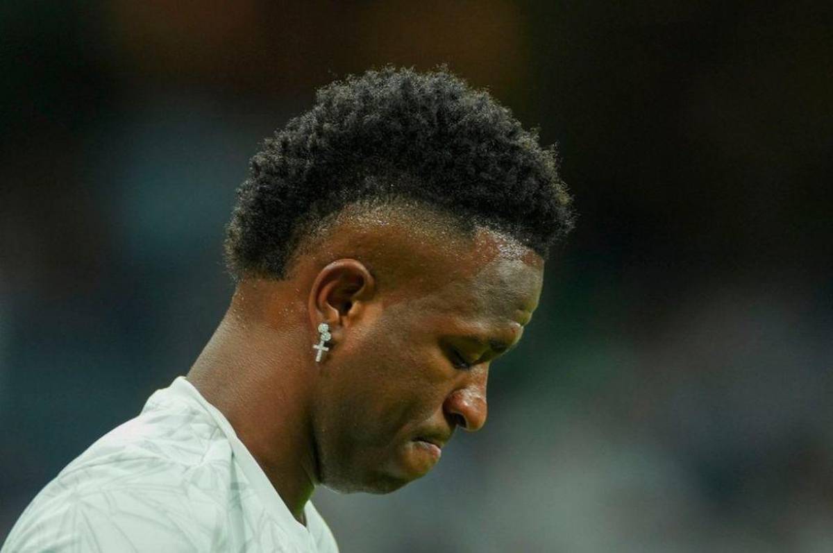 Vinicius recibe duras respuestas de madrileños tras decir que “se debe cambiar la sede del Mundial 2030” por el racismo