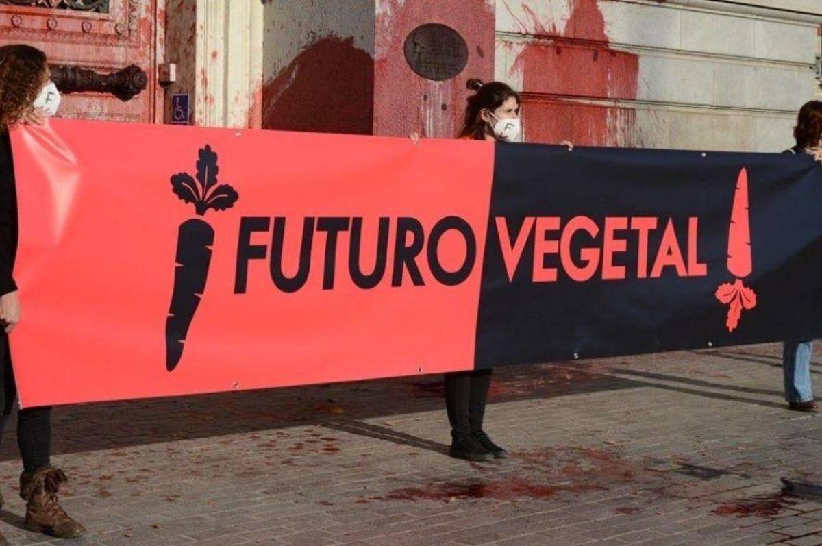 Duro golpe para Messi y Antonela: así fue el vandalismo en su mansión de Ibiza y presidente de Argentina explotó en redes