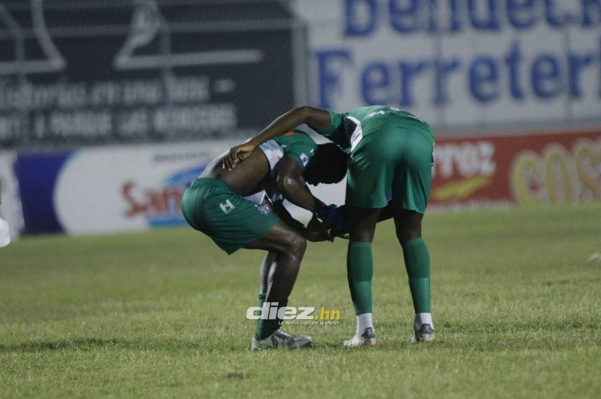 ¡Futbolistas destrozados! Las tristes imágenes del último partido de Platense en primera división en Honduras