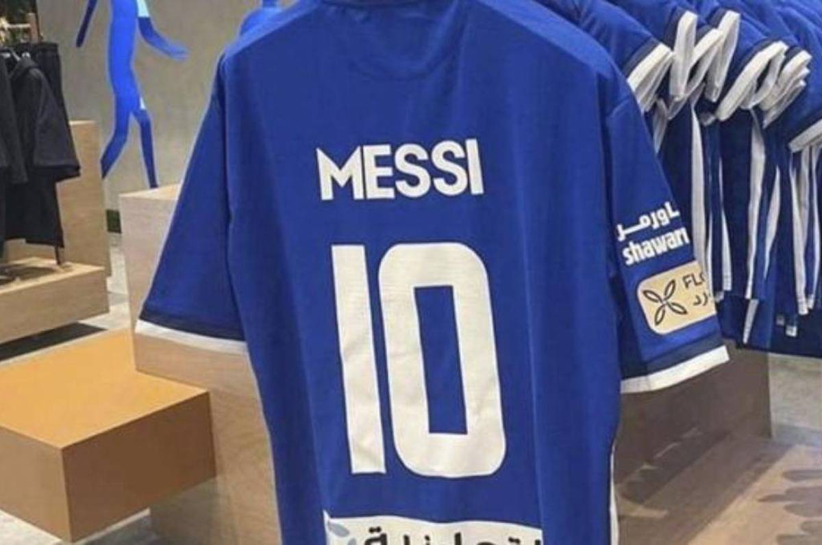 Por qué el histórico rival del Al Nassr, nuevo equipo de Cristiano Ronaldo, vende camisas de Lionel Messi