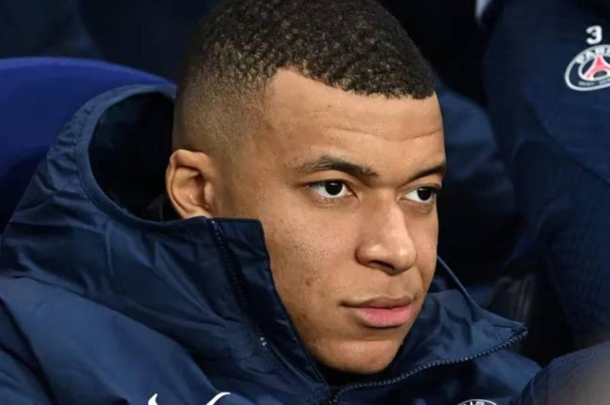 OFICIAL: La respuesta de la Federación Francesa sobre la marcha de Mbappé al Real Madrid y pone en jaque al PSG