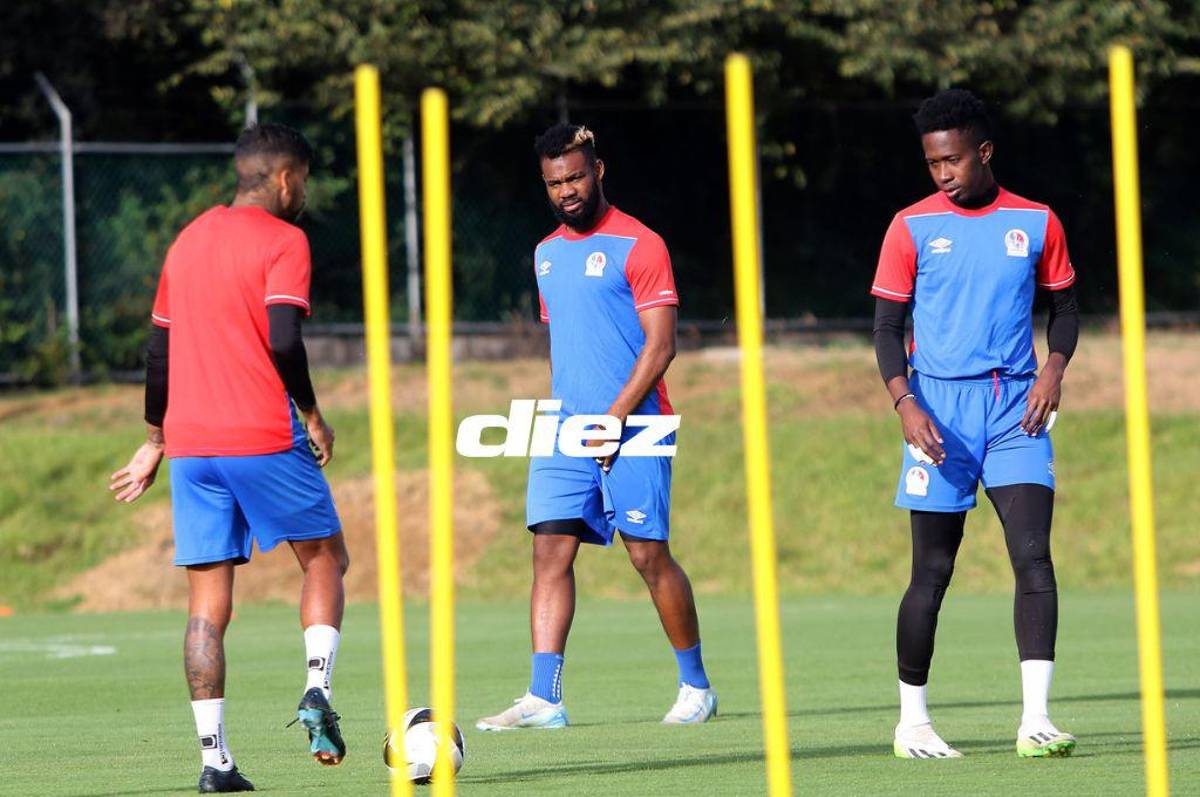 ¿Qué pasa con Araújo? Las imágenes del entreno del Olimpia; Elis activo y José Mendoza pendiente del futuro de Menjívar