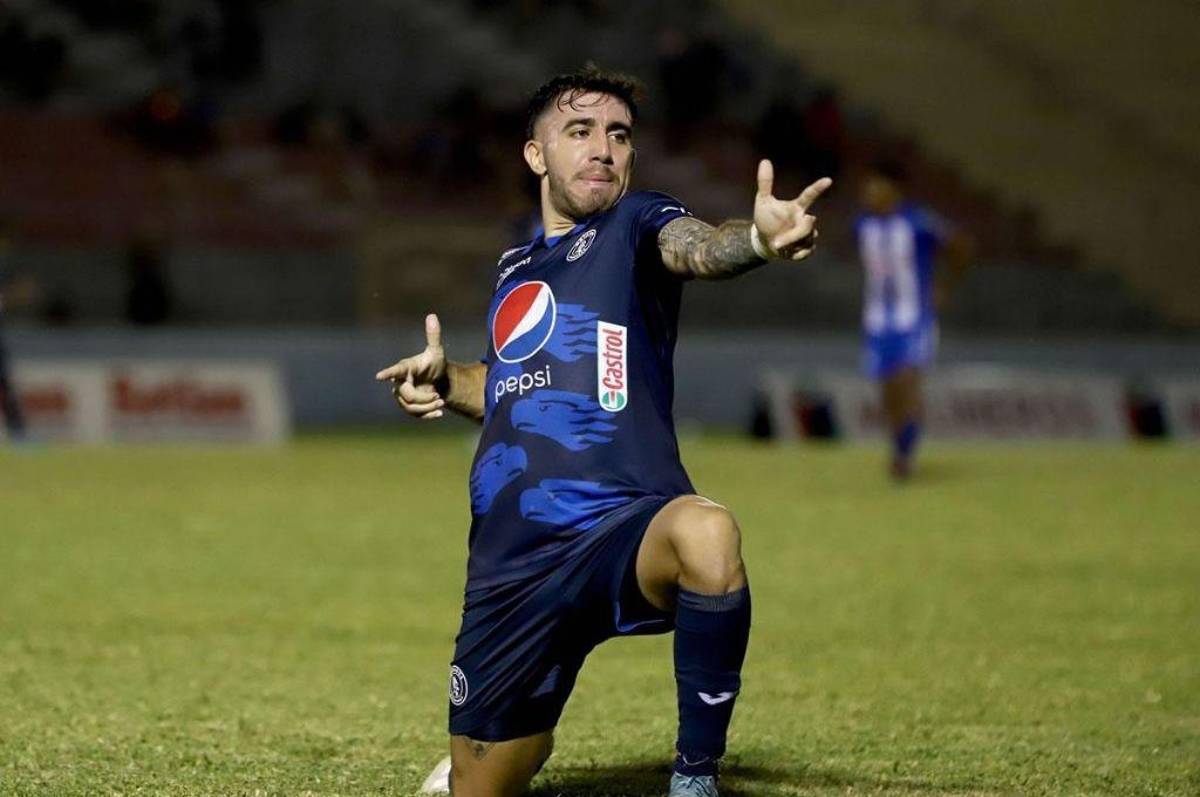 Nació en Honduras: ¿Por qué le apodan 'El Pistolero' a Agustín Auzmendi, delantero que le anotó doblete a River Plate?