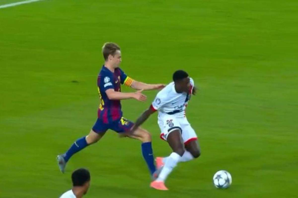 La decisión del VAR que indigna al Barcelona, la roja que fue perdona por el árbitro y Yamal desaparecido tras el Balón de Oro