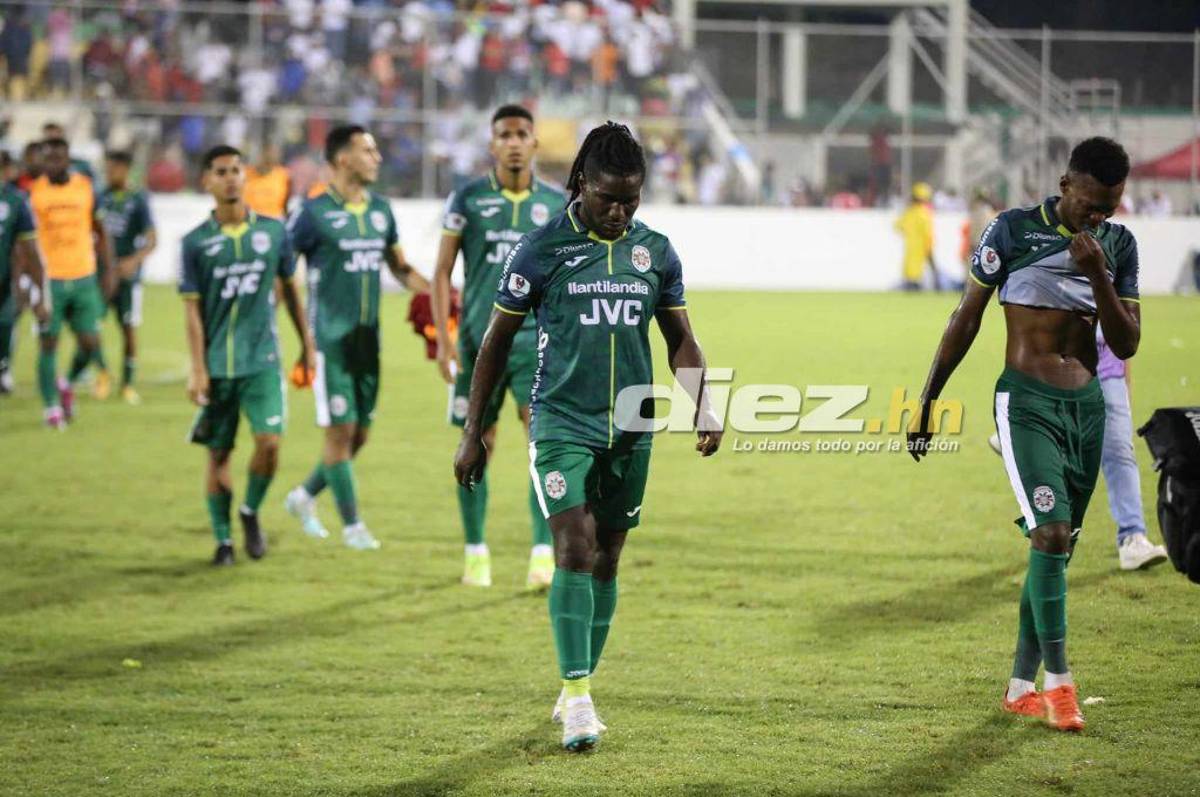 No se vio en TV: Las desgarradoras imágenes del portero panameño de Marathón y el festejo de Troglio con Rafa Villeda