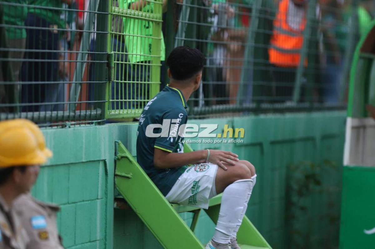 Lo que no se vio en TV: Tristeza y llanto en Marathón, a Diego Vázquez le tiraron de todo y así reaccionó el DT de Motagua