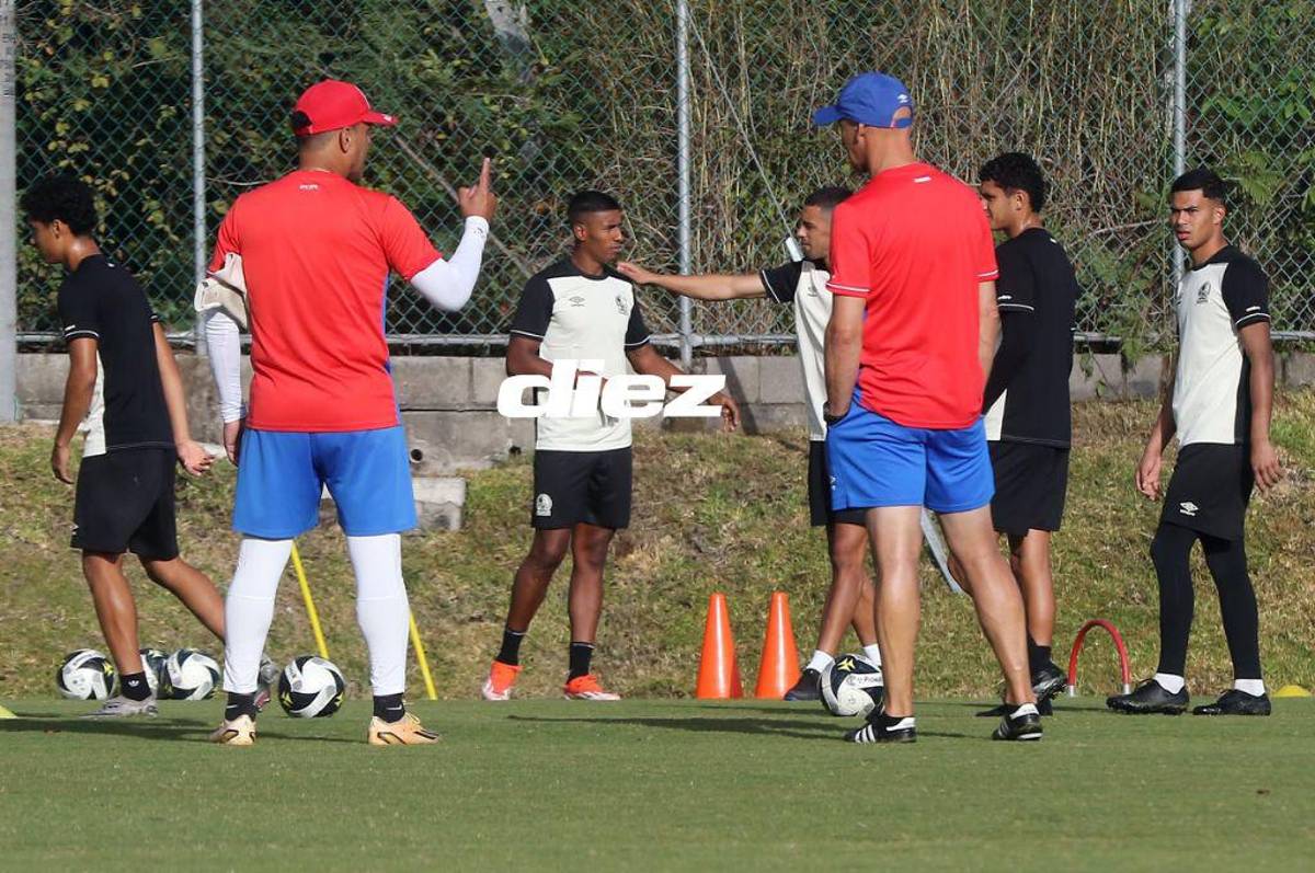 Los nuevos fichajes del Olimpia ya trabajan a tope; así fue el entreno del León, el tatuaje de Montiel y cuándo debutará