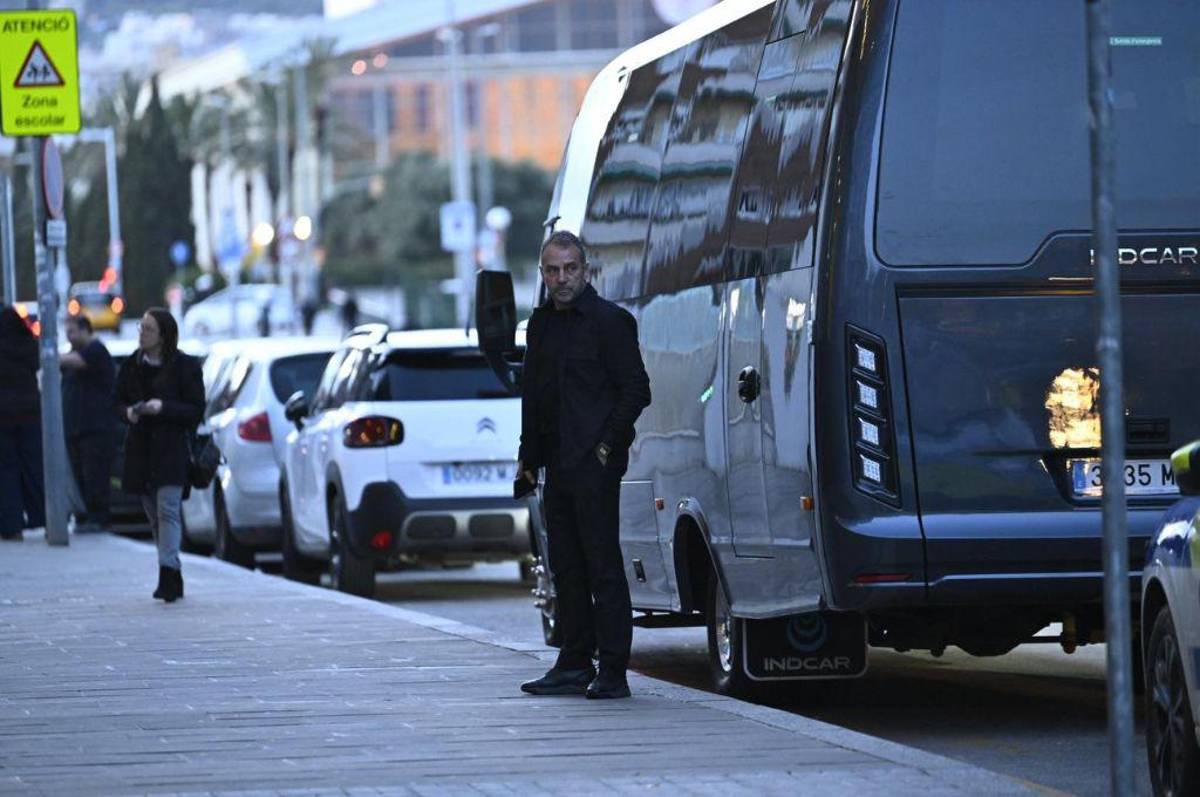 Miembro del Real Madrid se quebró y las figuras del Barcelona que no asistieron: así se vivió el velorio de Carles Miñarro