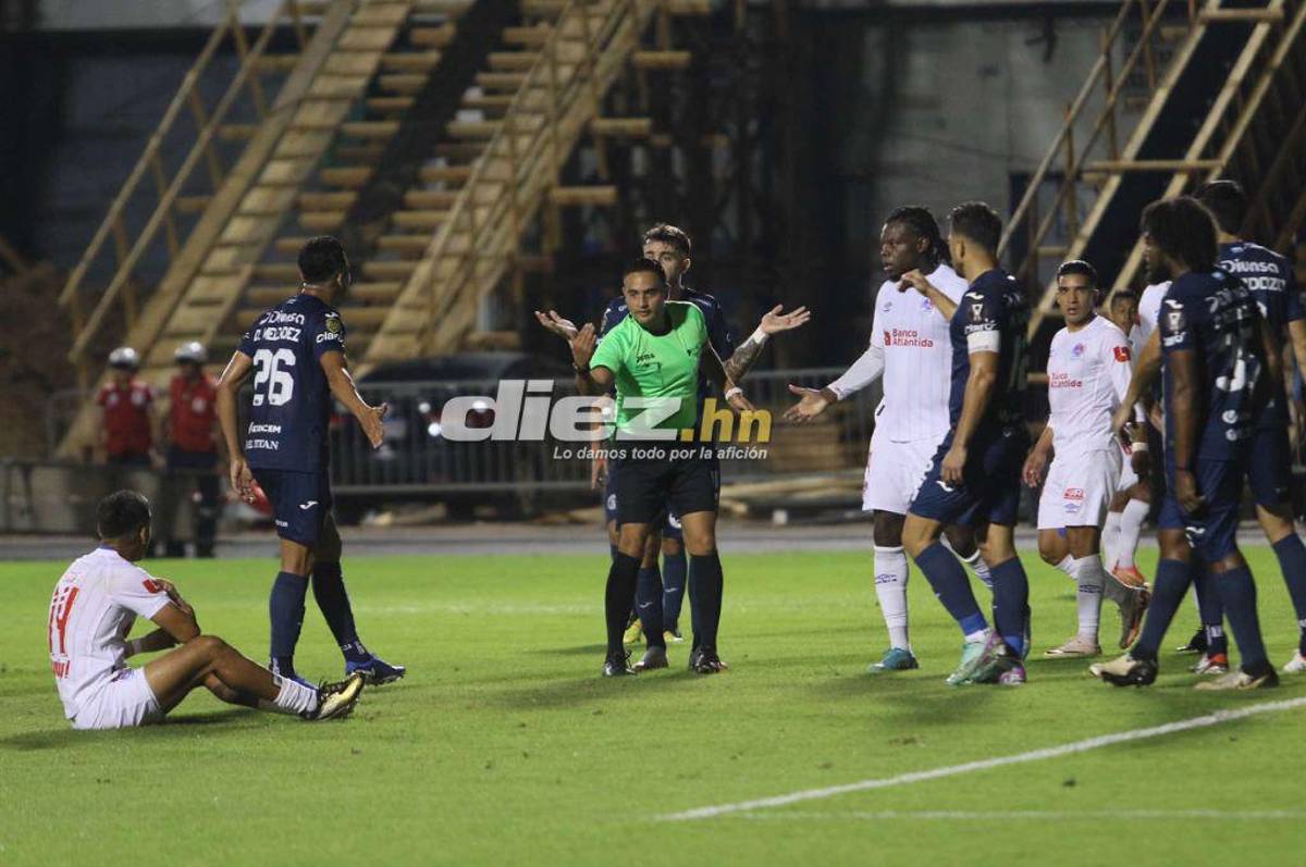 Los penales no señalados por Saíd, la euforia de Andy Najar, Rodrigo Auzmendi brilló y la belleza del Motagua-Olimpia