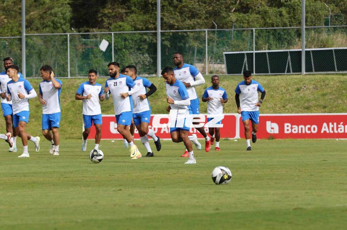 Olimpia no pierde tiempo y afina cada detalle: cómo está Arboleda y qué pasó con Chirinos, nominado al Puskas