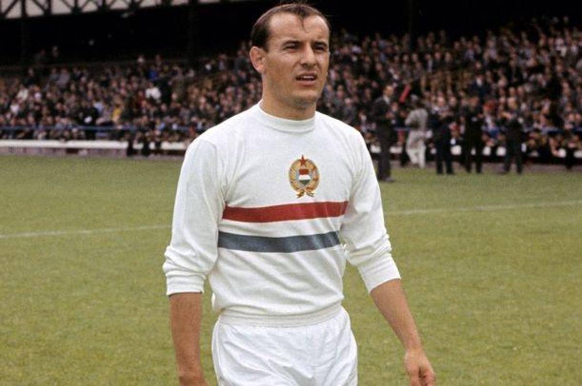 Cristiano se aleja de Messi con los 900 y Lewandowski suma: así quedó la tabla de máximos goleadores de la historia