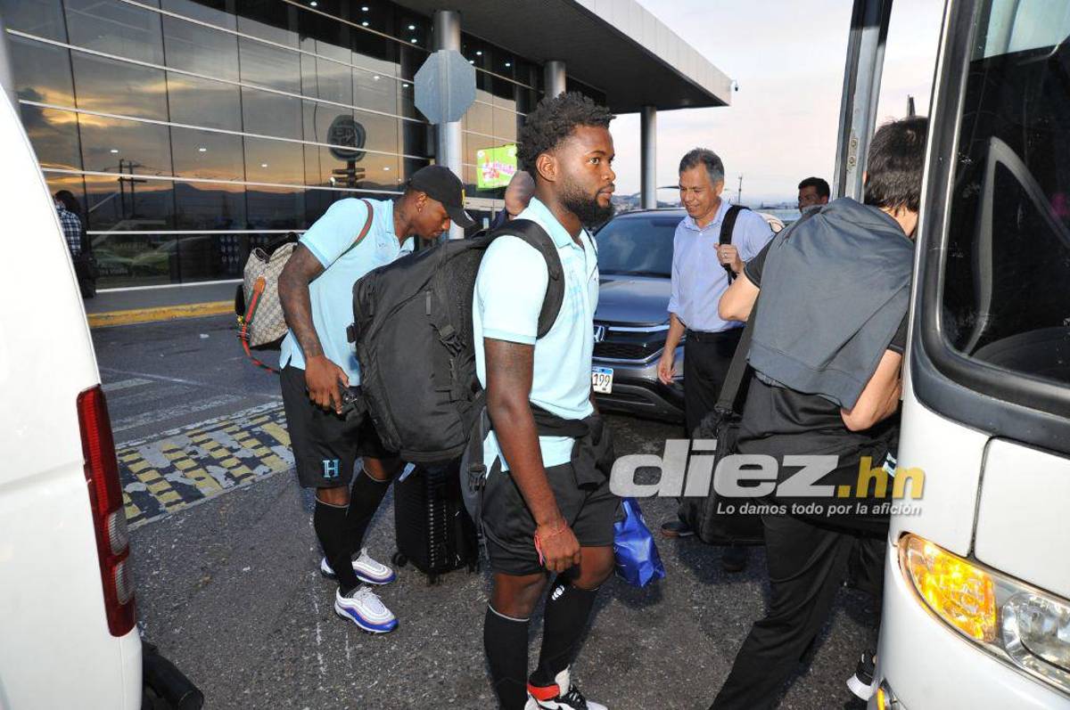 La tremenda sorpresa que se llevó Palma, la cara seria de Rueda y ¿por qué los seleccionados llegaron con calcetas altas?