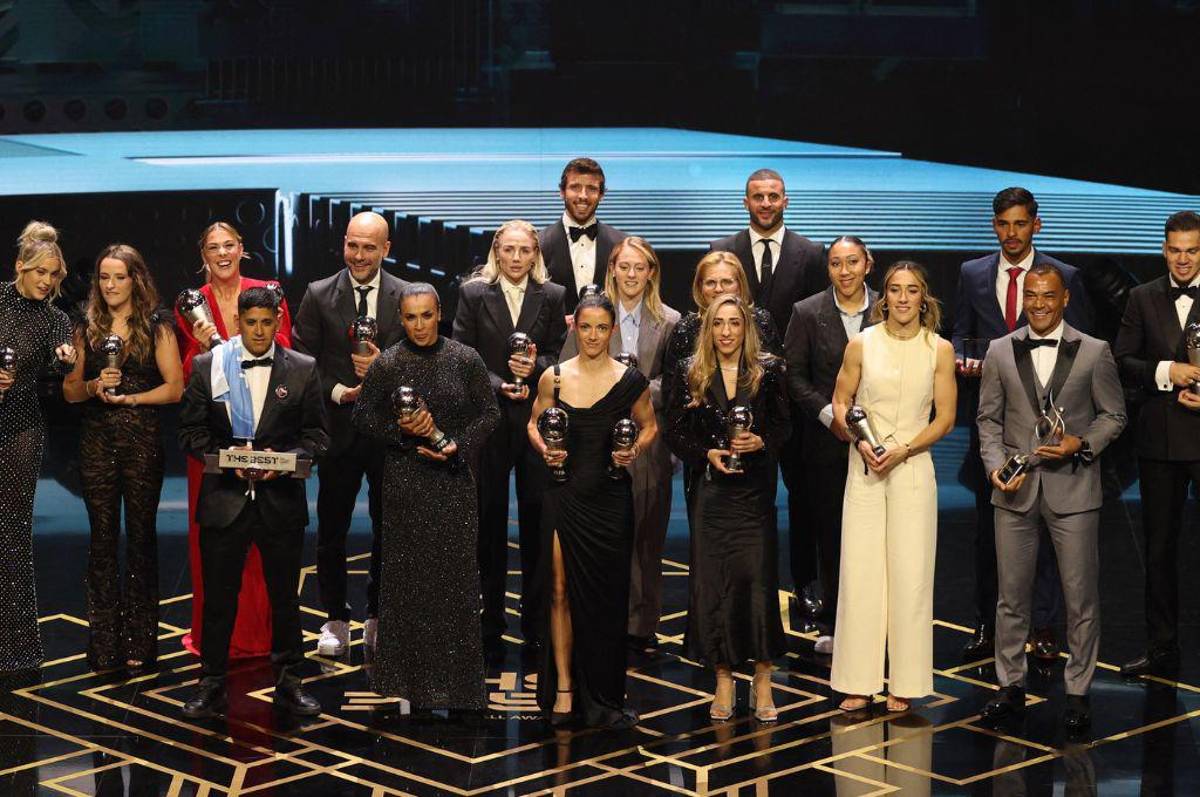 La ‘burla’ de Messi en los Premios The Best, la frustrante reacción del padre de Haaland y Mbappé le ‘dio’ el trofeo al argentino