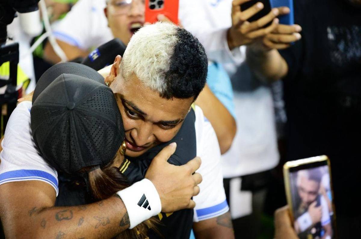 Supremo confirma que termina relación y revela la cantidad de dinero que ganó en redes por el Honduras-El Salvador: Lo arruinó...