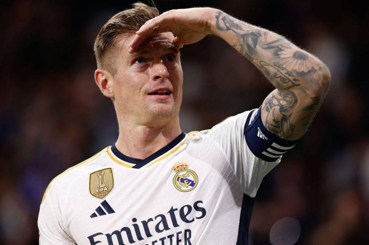 Toni Kroos lanza su predicción sobre el campeón de la Liga de España y sorprende con la posición del Barcelona