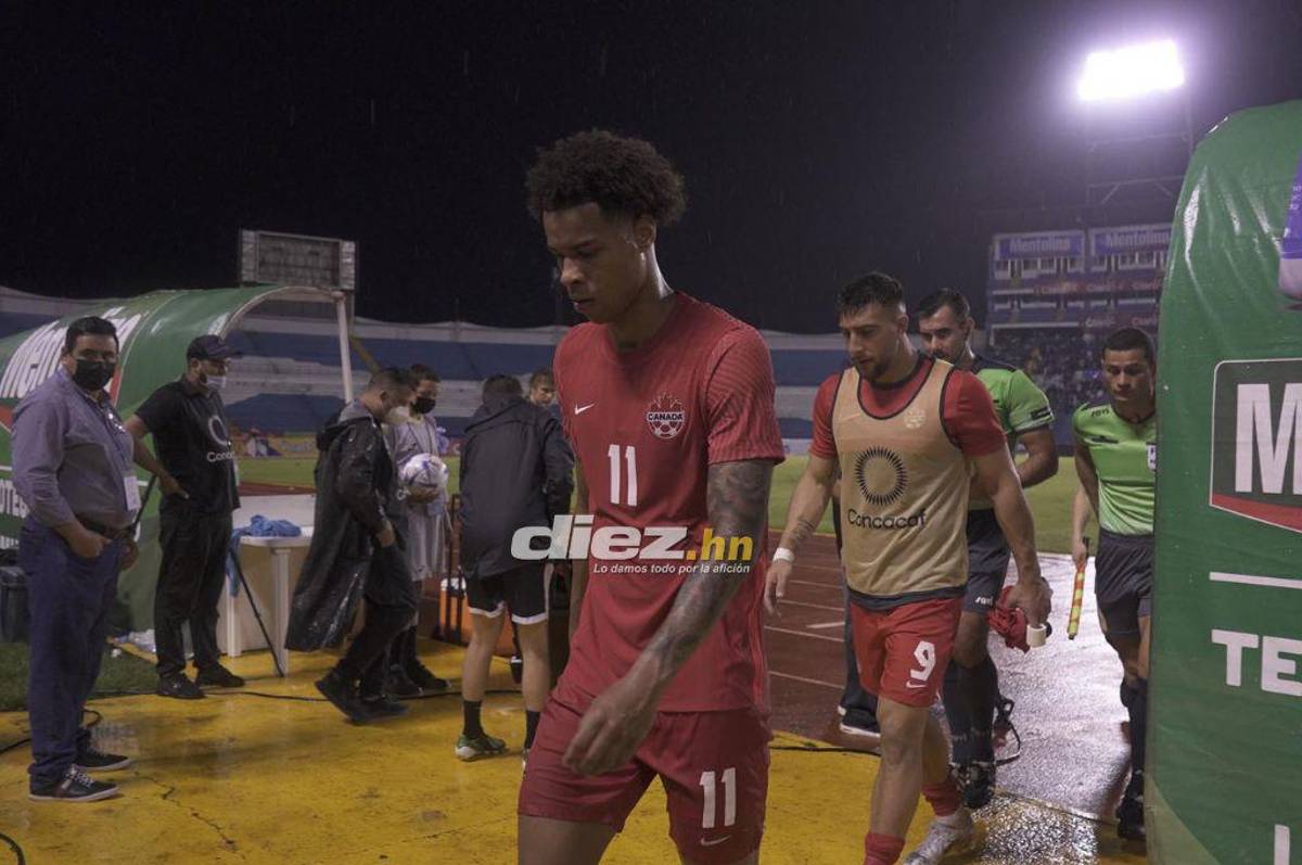 NO SE VIO EN TV: La furia de Herdman contra Diego Vázquez y los jugadores de Canadá perdiendo la cordura en el Olímpico