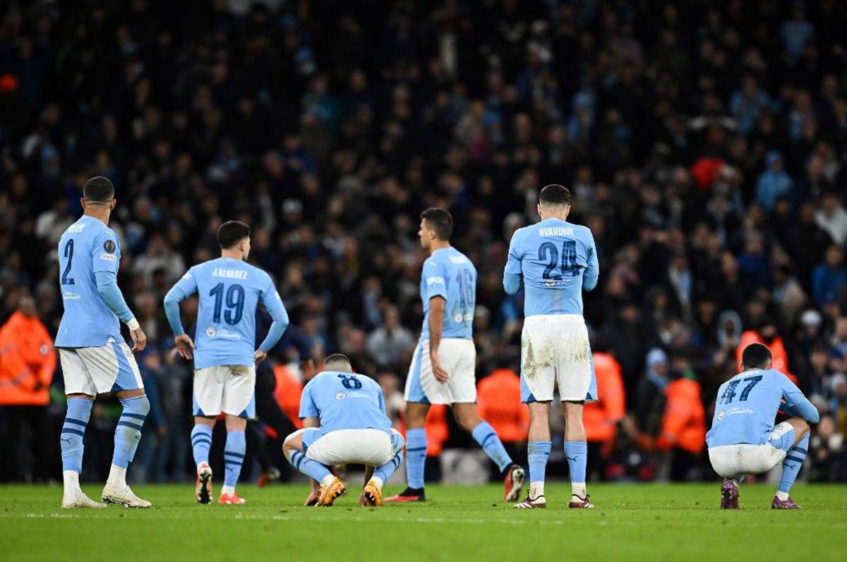 “Miseria”, “Pagó la multa”: la prensa inglesa explota contra Guardiola por la eliminación del City ante el Real Madrid