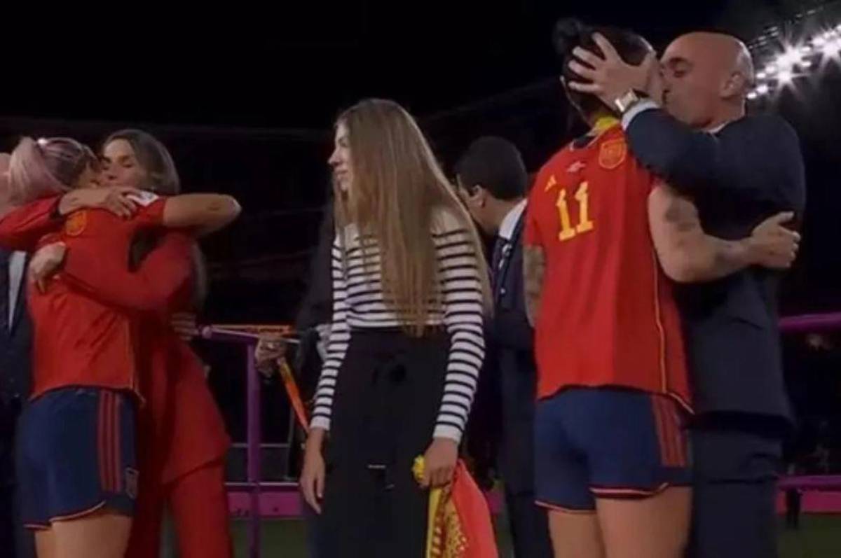 El juez mandó a callar a Rubiales en pleno testimonio de Hermoso: así fue el primer día del juicio sobre el beso que recorrió el mundo