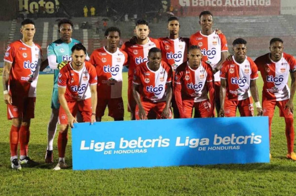 Descendió con el Vida y sorprende con su fichaje en el fútbol extranjero para la próxima temporada