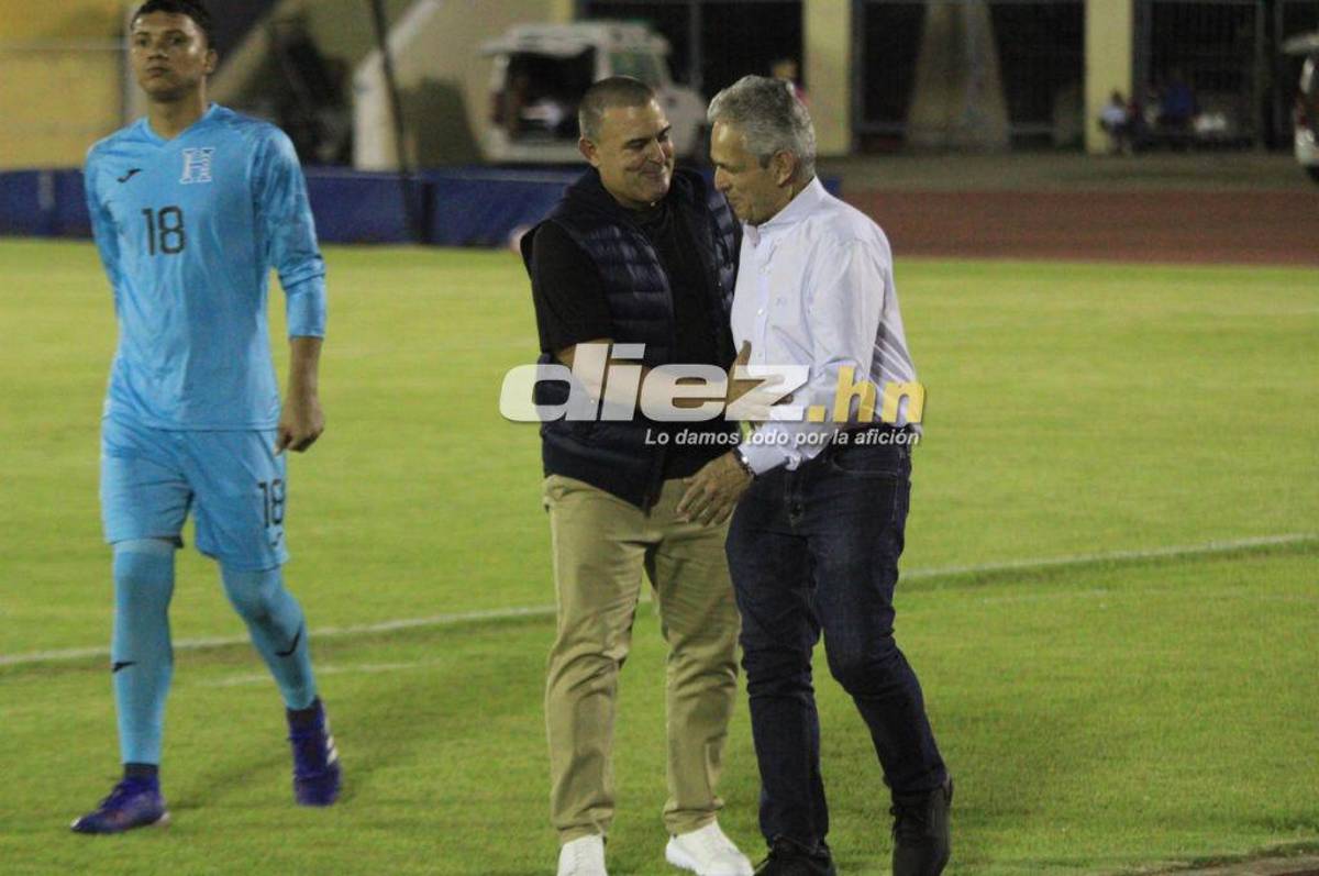 El legionario que se quedó en las graderías, la afición catracha llegó al estadio ¿y qué pasó con el uniforme de Honduras?