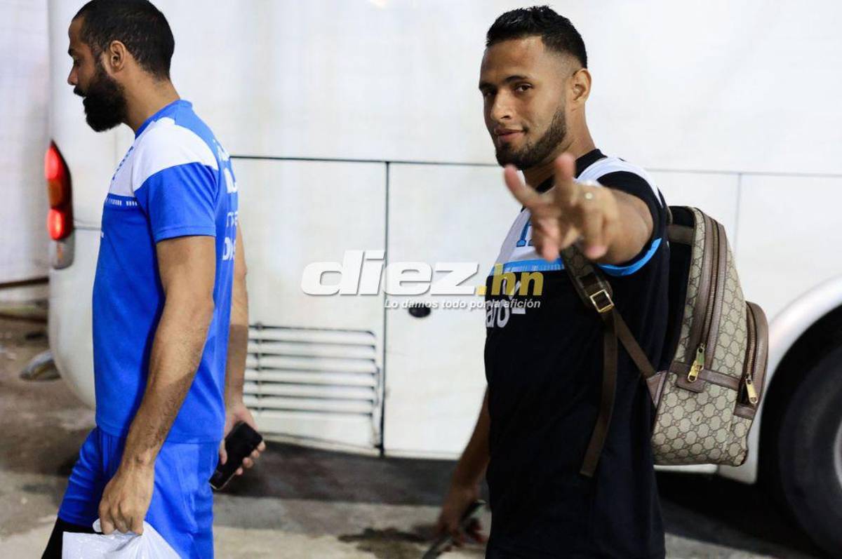Las primeras imágenes de Yustin Arboleda con la camisa de la Selección de Honduras y un invitado especial en el entreno