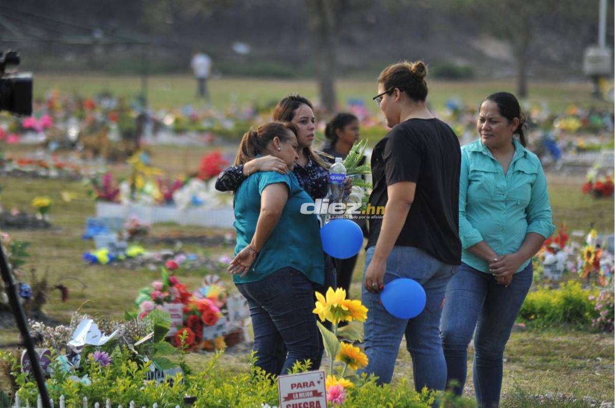 Desgarrador adiós: Rubén Matamoros llegó en silla de ruedas a enterrar a su hijo de 12 años y así recibió el respaldo