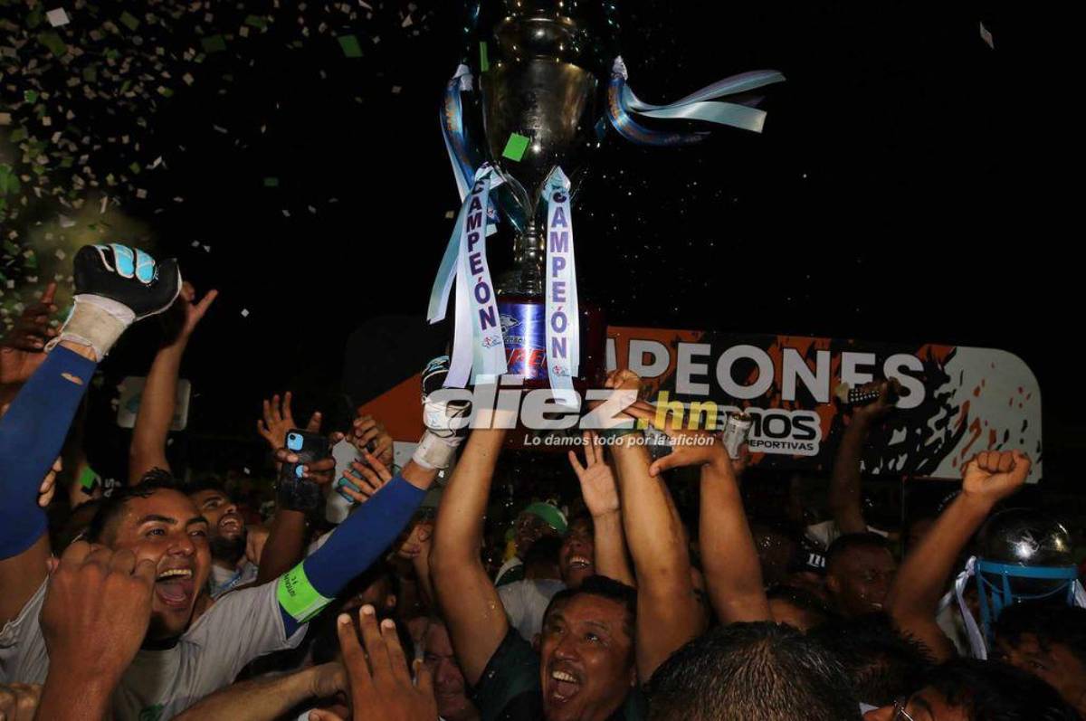 Así fue la eufórica celebración de Juticalpa FC tras conseguir el ascenso a la primera división y la tristeza del Lone FC